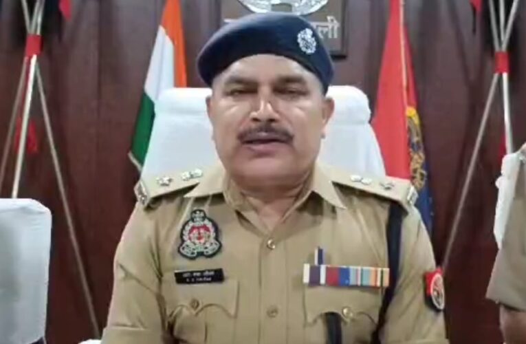 SP ने किया पुलिस लाइन का निरीक्षण, व्यवस्थाओं की जांच कर जारी किए दिशा—निर्देश