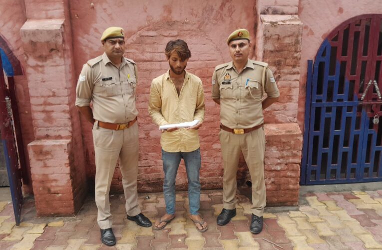 झिंझाना पुलिस ने गैंगस्टर एक्ट में वांछित बल्ला माजरा निवासी अभियुक्त को अवैध हथियार के साथ किया गिरफ्तार