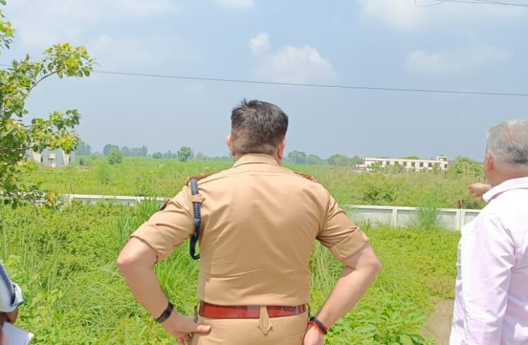 एसपी ने किया निर्माणाधीन पुलिस लाइन का निरीक्षण, सभी कार्यों को गुणवत्ता से करने के ​दिए निर्देश